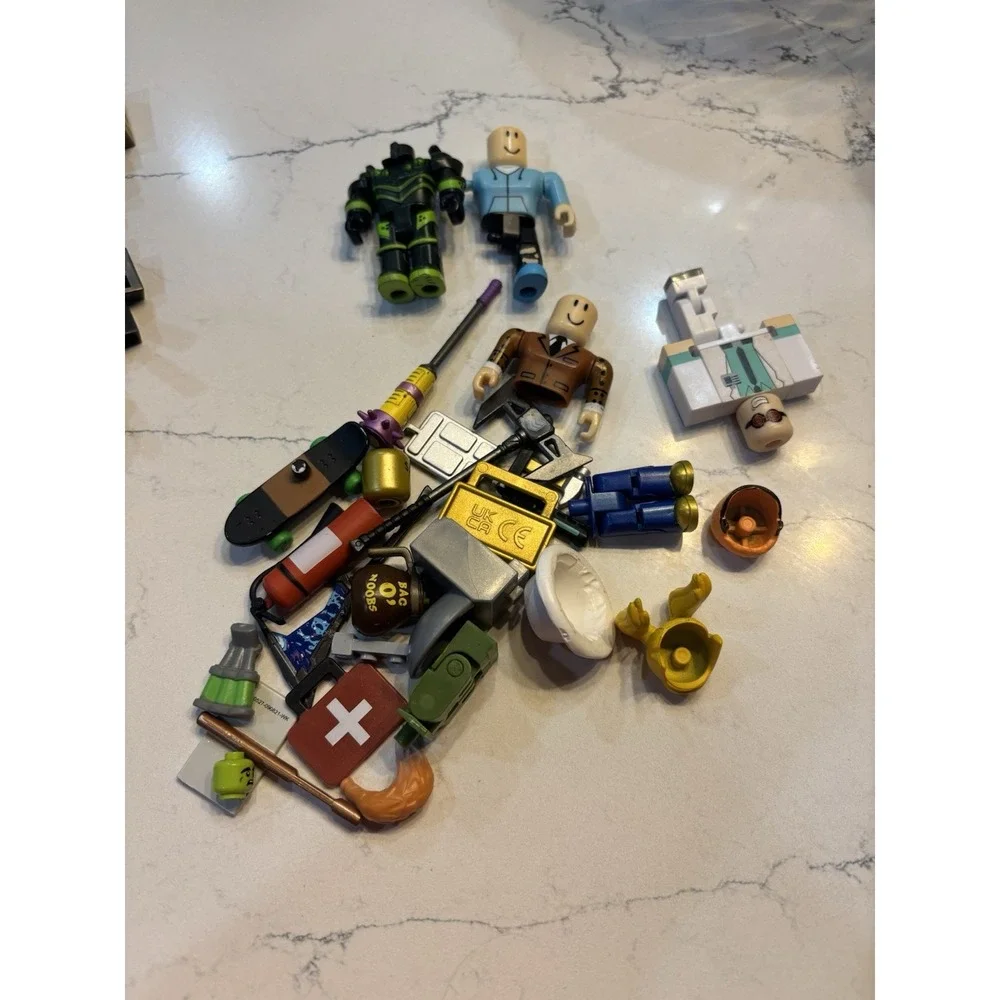 Roblox Mixed Figures & Accessories Lot Of 15 Figures Mostly Complete With Parts